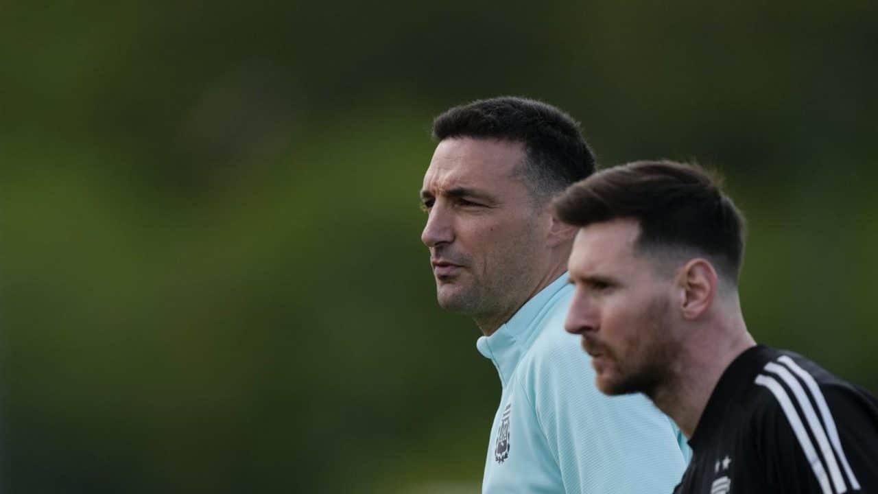 Scaloni und Messi