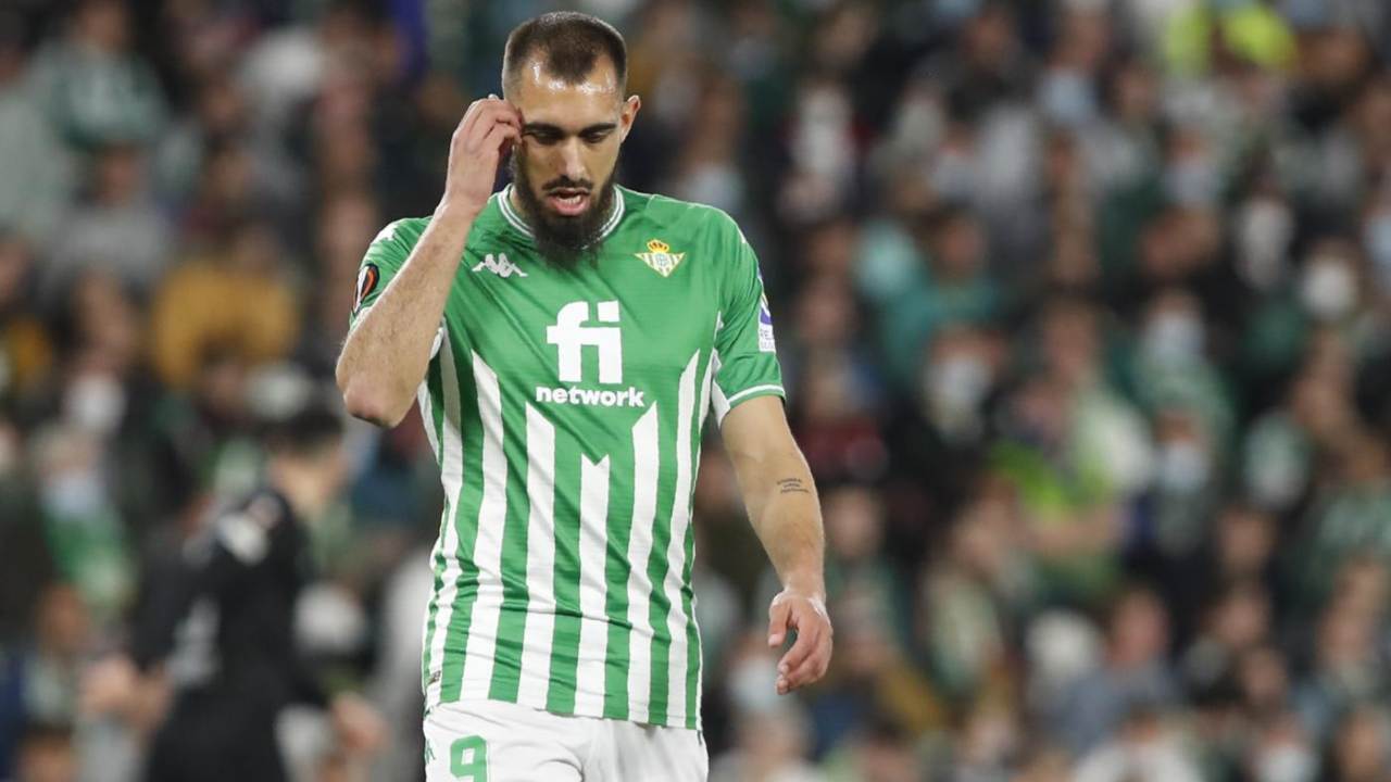 Iglesias, Betis striker