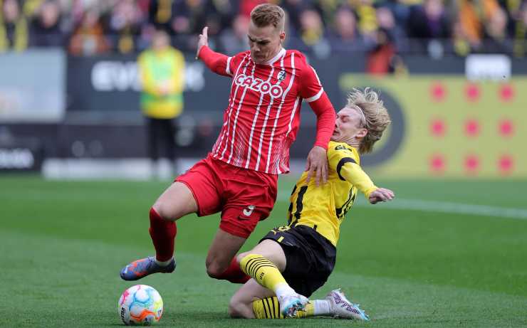 Freiburg's Lienhart v Borussia Dortmund