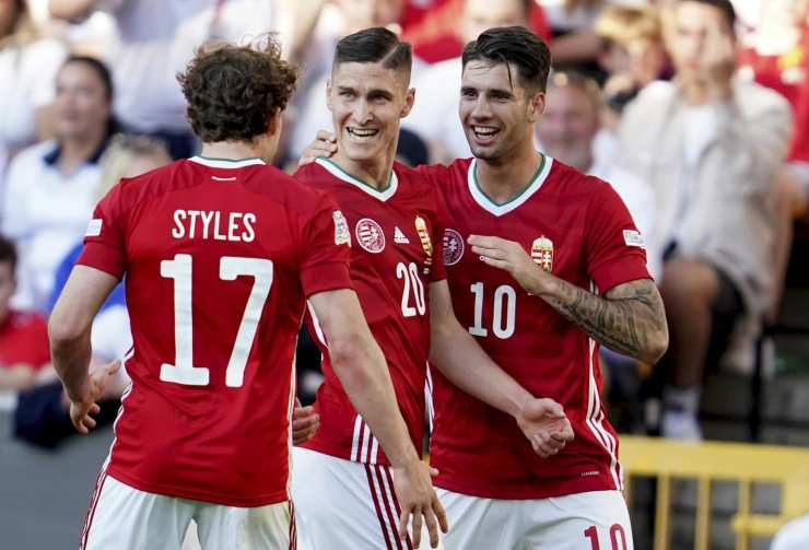 A cheer from the Hungarian players (Lapresse)