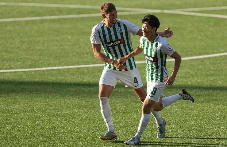 Karashima of Zalgiris exults after a goal