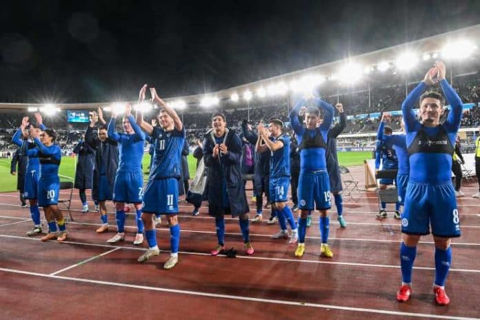 (Kazakhs cheer at the end of the match , IlVeggente.it (Ansa)